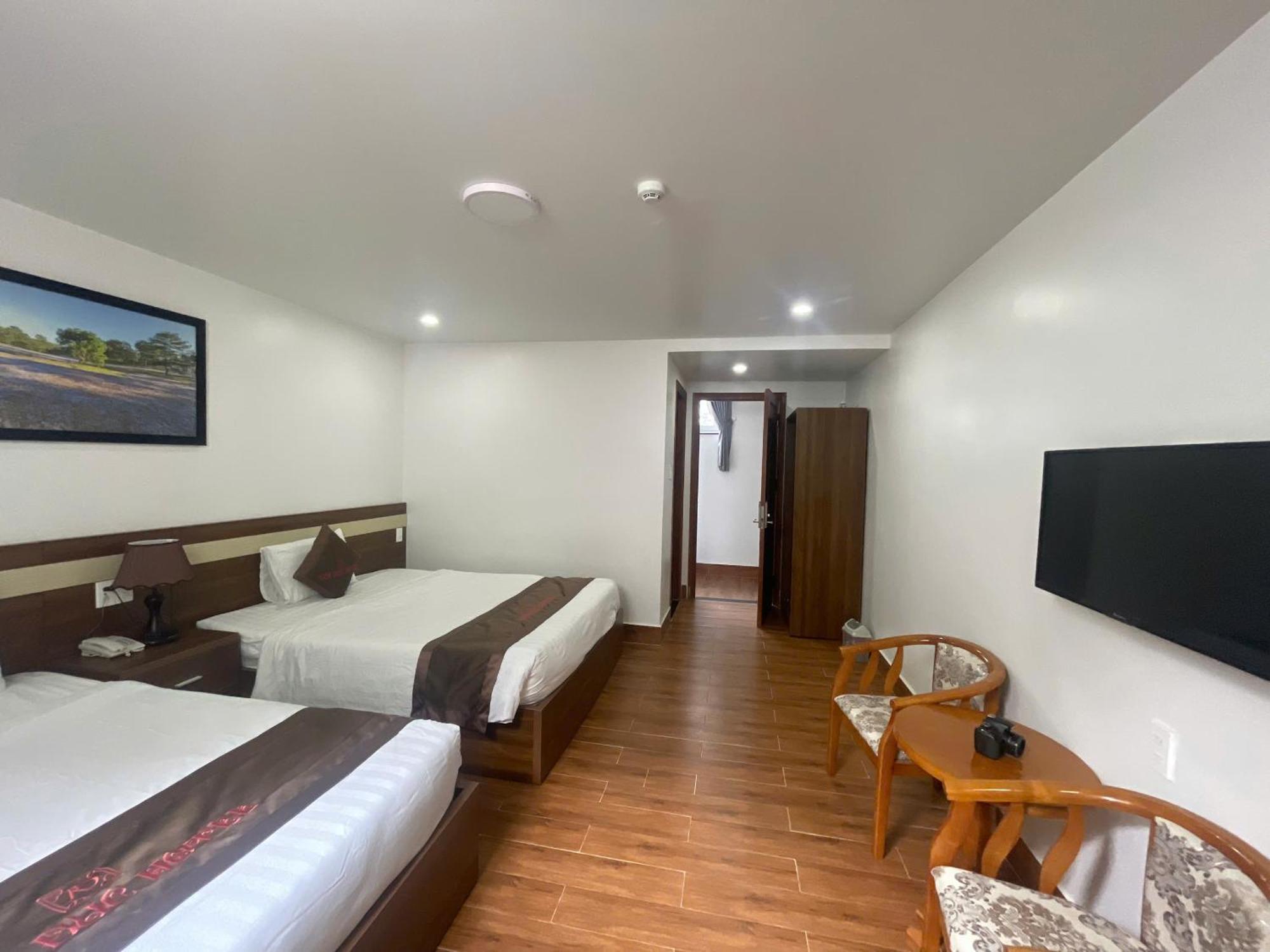 Anh Duc Hotel Da Lat City Exterior photo
