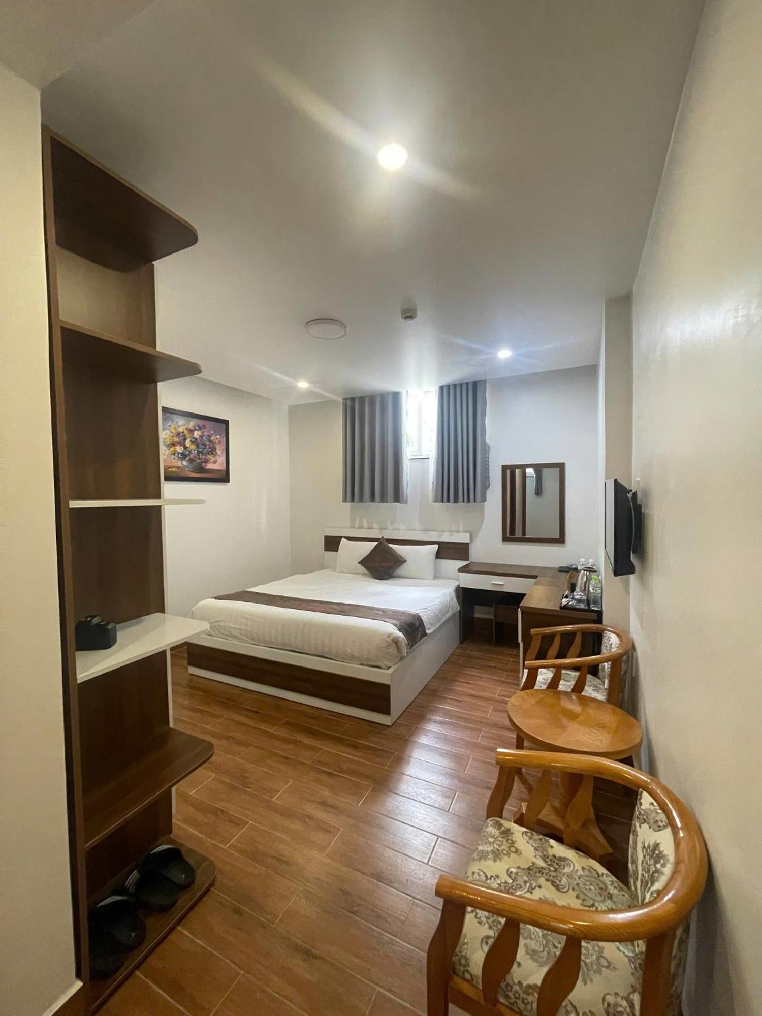 Anh Duc Hotel Da Lat City Exterior photo